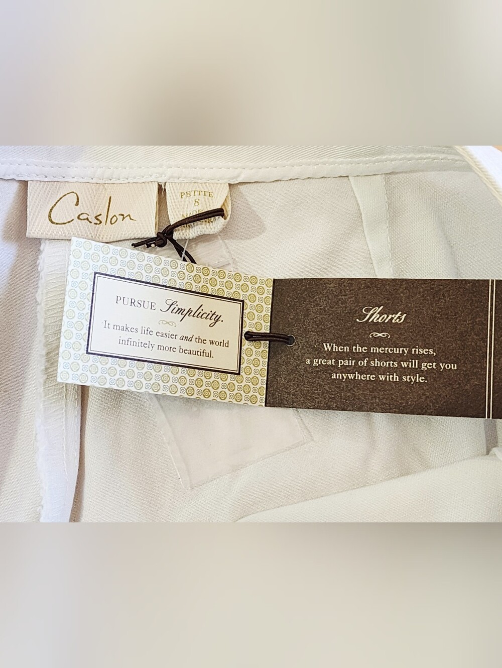 NWT - Caslon Nordstrom White Shorts | Size 8 Petite - Picture 4 of 7